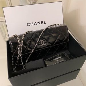 🔥Chanel Patent Leather Long Quilted WOC🔥